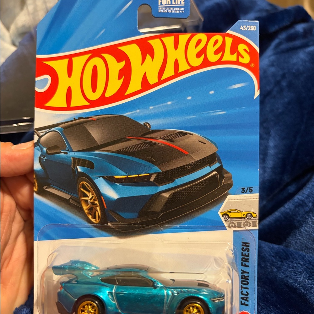 Hotwheels SUPER TREASURE HUNT Ford Mustang GTD